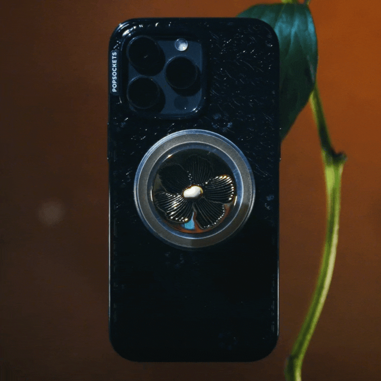 Enamel Mae Flower with Pearl — MagSafe PopGrip - US 39431