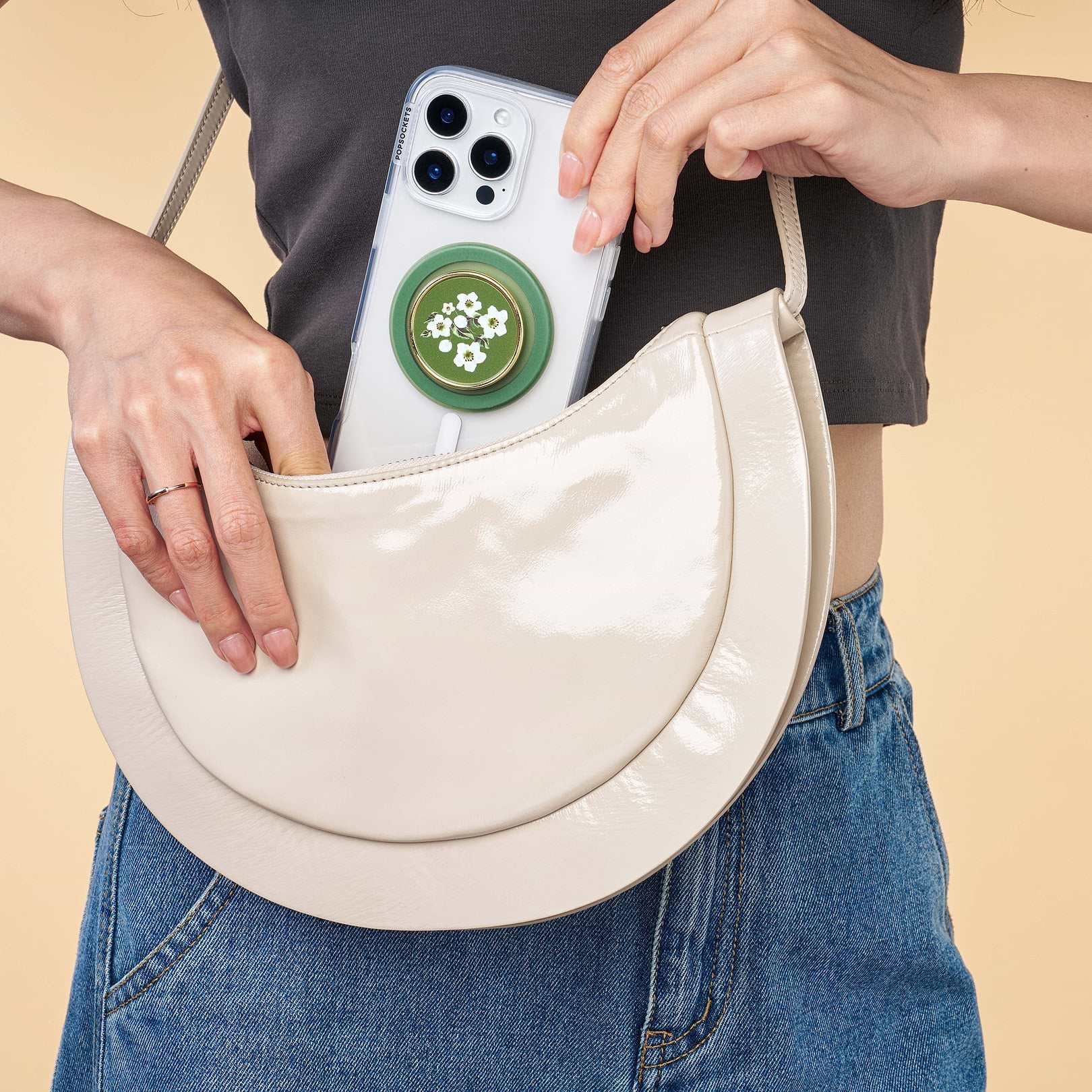 Enamel Floral Relief — MagSafe PopGrip - US 64572