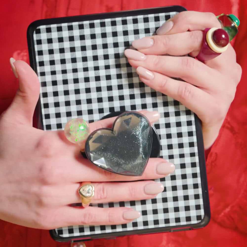 Crystal Heart Black Glitter —  MagSafe PopGrip - US 71004