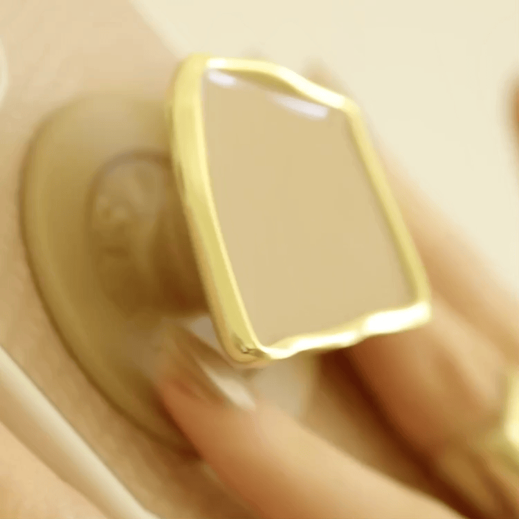 Enamel Latte Cut — MagSafe PopGrip - US 16123