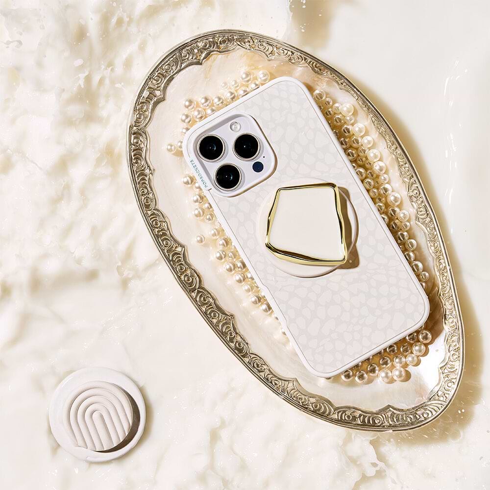 Horchata Fossil — iPhone 17 MagSafe Case - US 86445